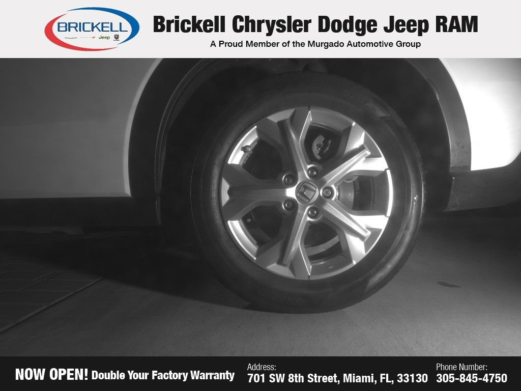 Used 2023 Honda HR-V LX image 9