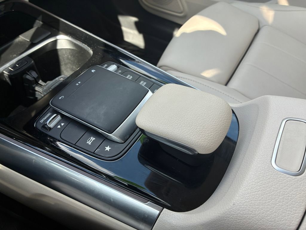 Used 2022 Mercedes-Benz GLA 250 4MATIC image 22