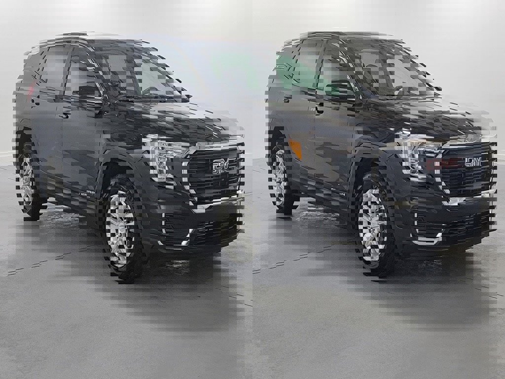 Used 2022 GMC Terrain SLE image 2