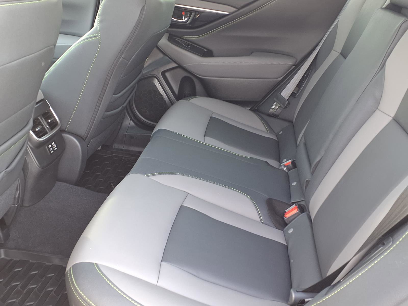 Used 2025 Subaru Outback Onyx Edition image 11