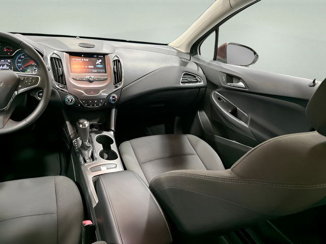 Used 2016 Chevrolet Cruze LT w/ Convenience Package FWD image 24