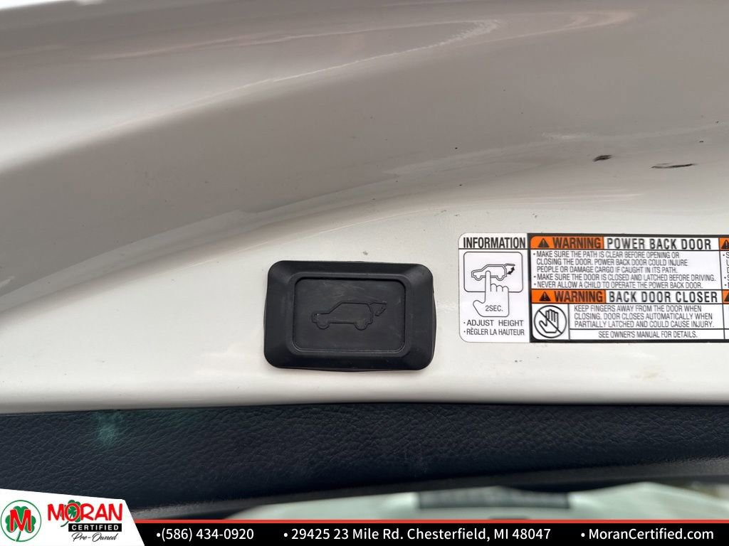 Used 2015 Toyota RAV4 Limited w/ Technology Package image 28