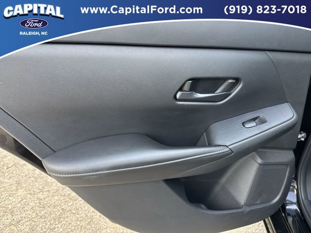 Used 2025 Nissan Sentra SV image 17