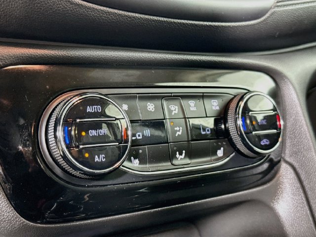 Used 2022 Buick Encore GX Select w/ Sport Touring Package AWD/4WD image 16
