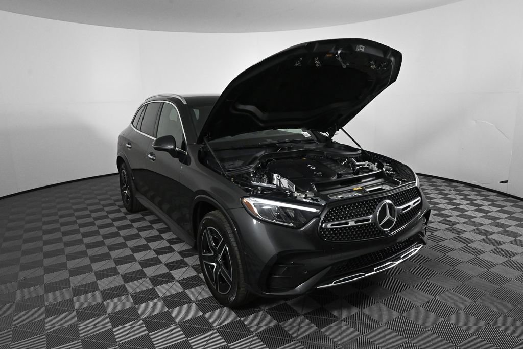 Certified 2024 Mercedes-Benz GLC 300 image 32