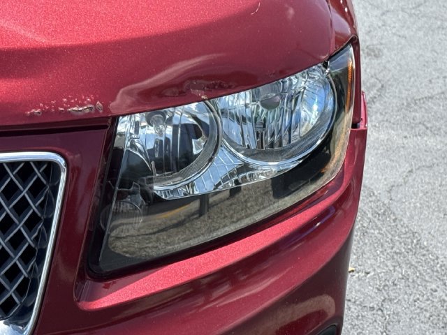 Used 2014 Jeep Compass Latitude FWD image 14