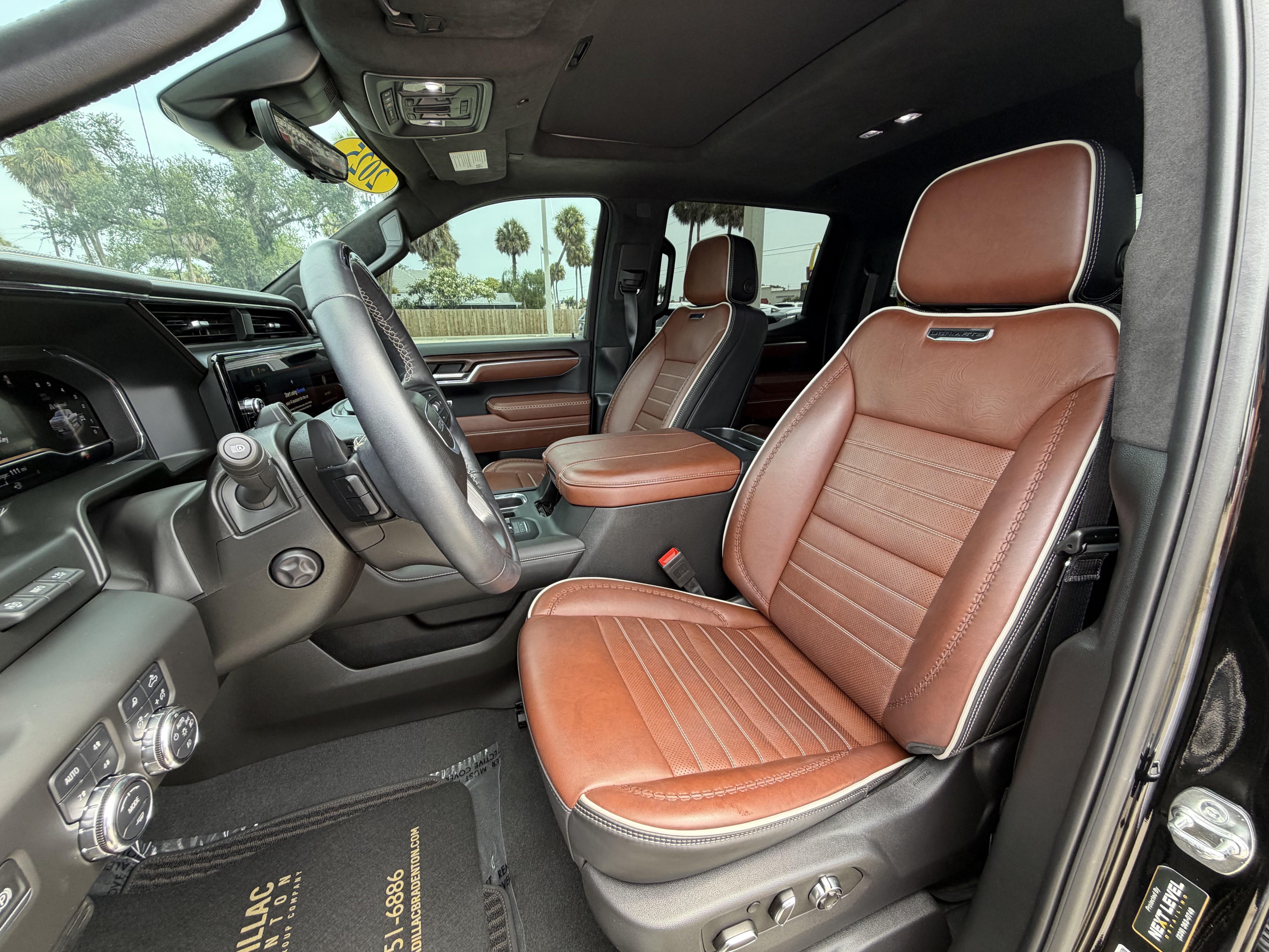 Used 2025 GMC Sierra 1500 Denali Ultimate AWD/4WD image 9