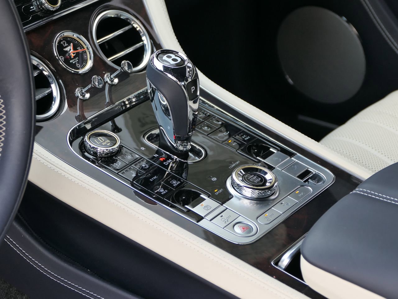 Used 2023 Bentley Continental GT Mulliner image 29