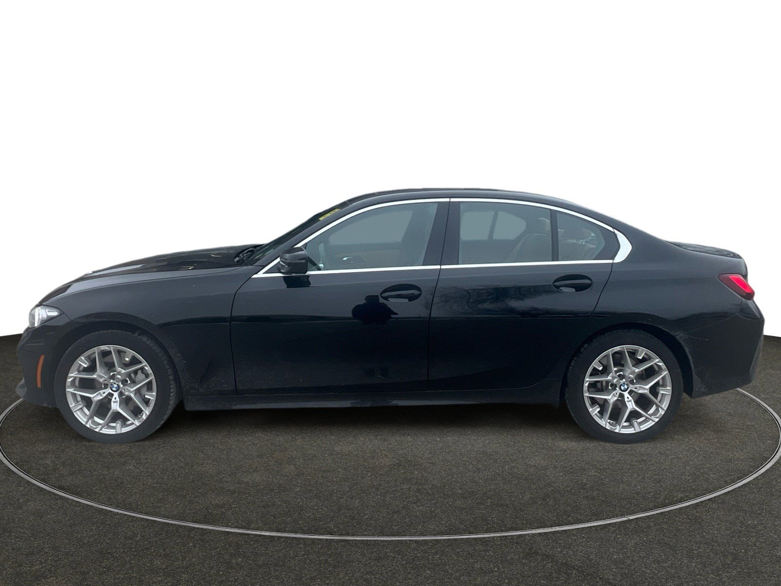 Used 2025 BMW 330i xDrive Sedan image 2