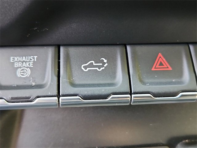 Used 2021 Chevrolet Silverado 2500 LT image 25