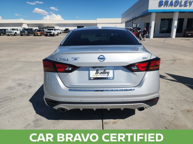Used 2022 Nissan Altima 2.5 SV w/ SV Premium Package FWD image 5