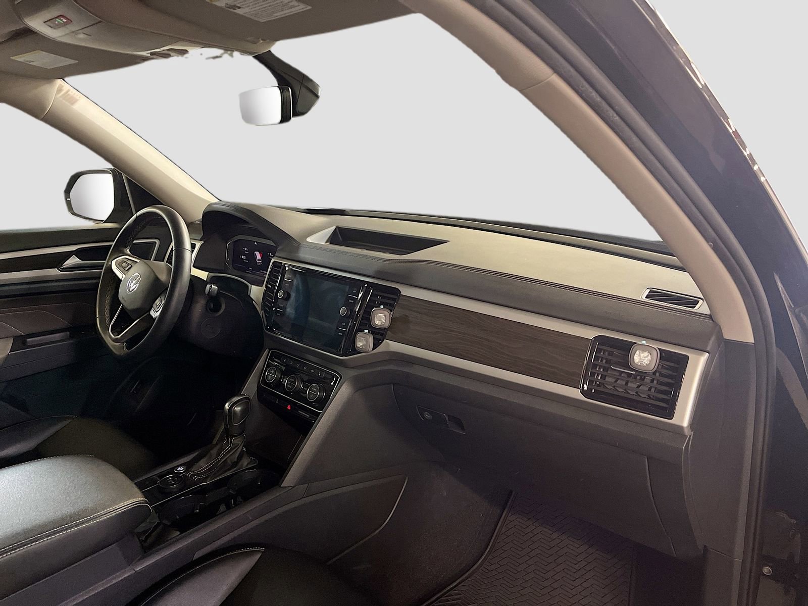 Used 2022 Volkswagen Atlas SE image 29