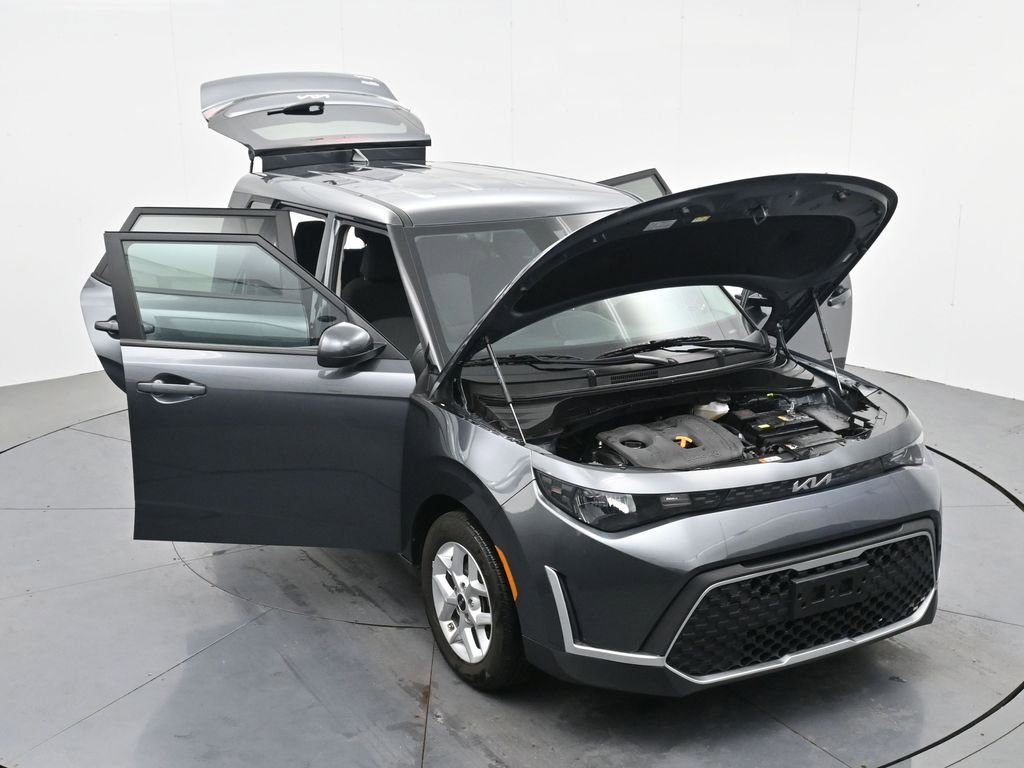 Used 2024 Kia Soul LX w/ Option Group 015 FWD image 38