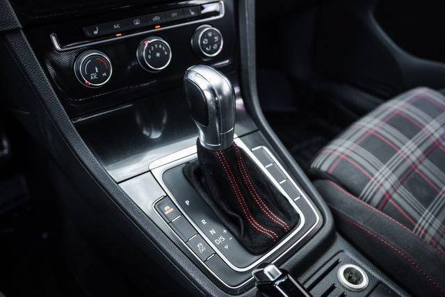 Used 2015 Volkswagen GTI S FWD image 13