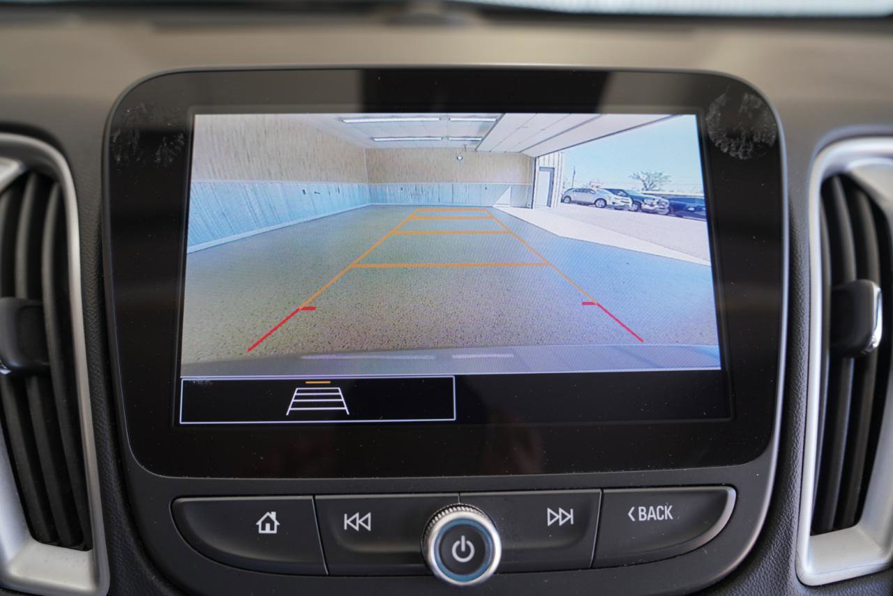 Used 2025 Chevrolet Malibu LT image 19