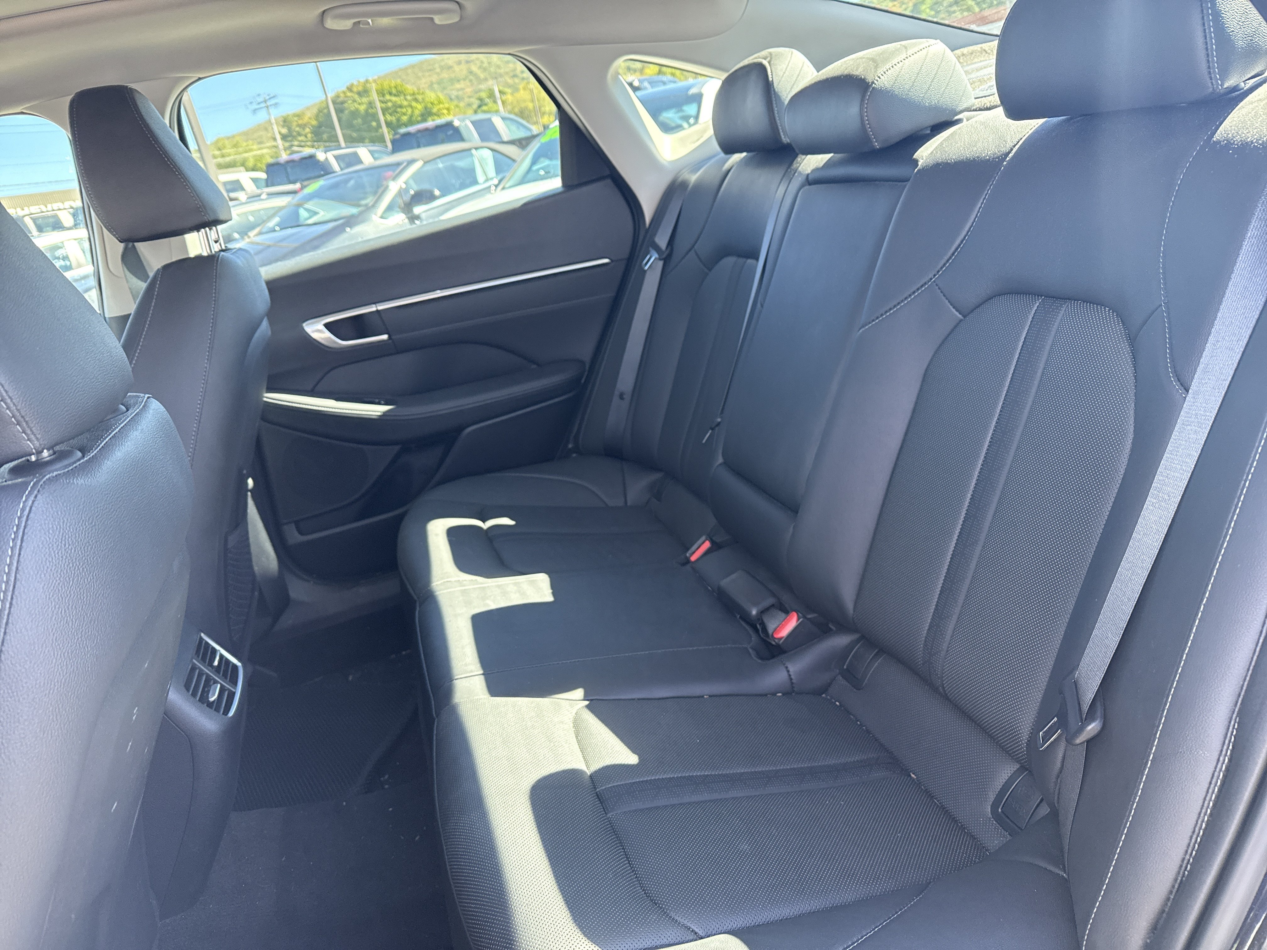 Used 2023 Hyundai Sonata Limited FWD image 12