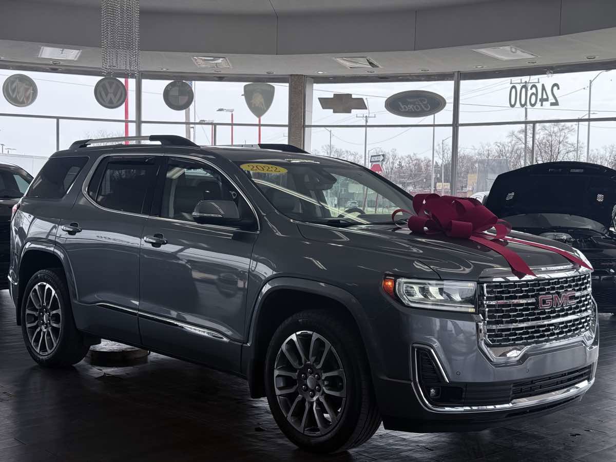 Used 2022 GMC Acadia Denali w/ Denali Ultimate Package FWD image 1