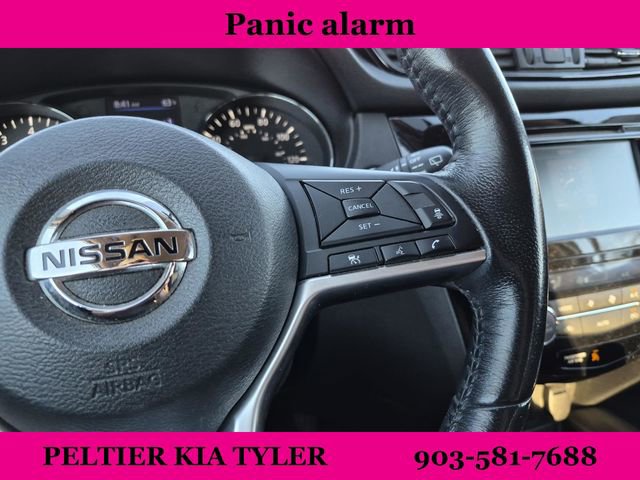 Used 2018 Nissan Rogue SV w/ Sun & Sound Touring Package image 32