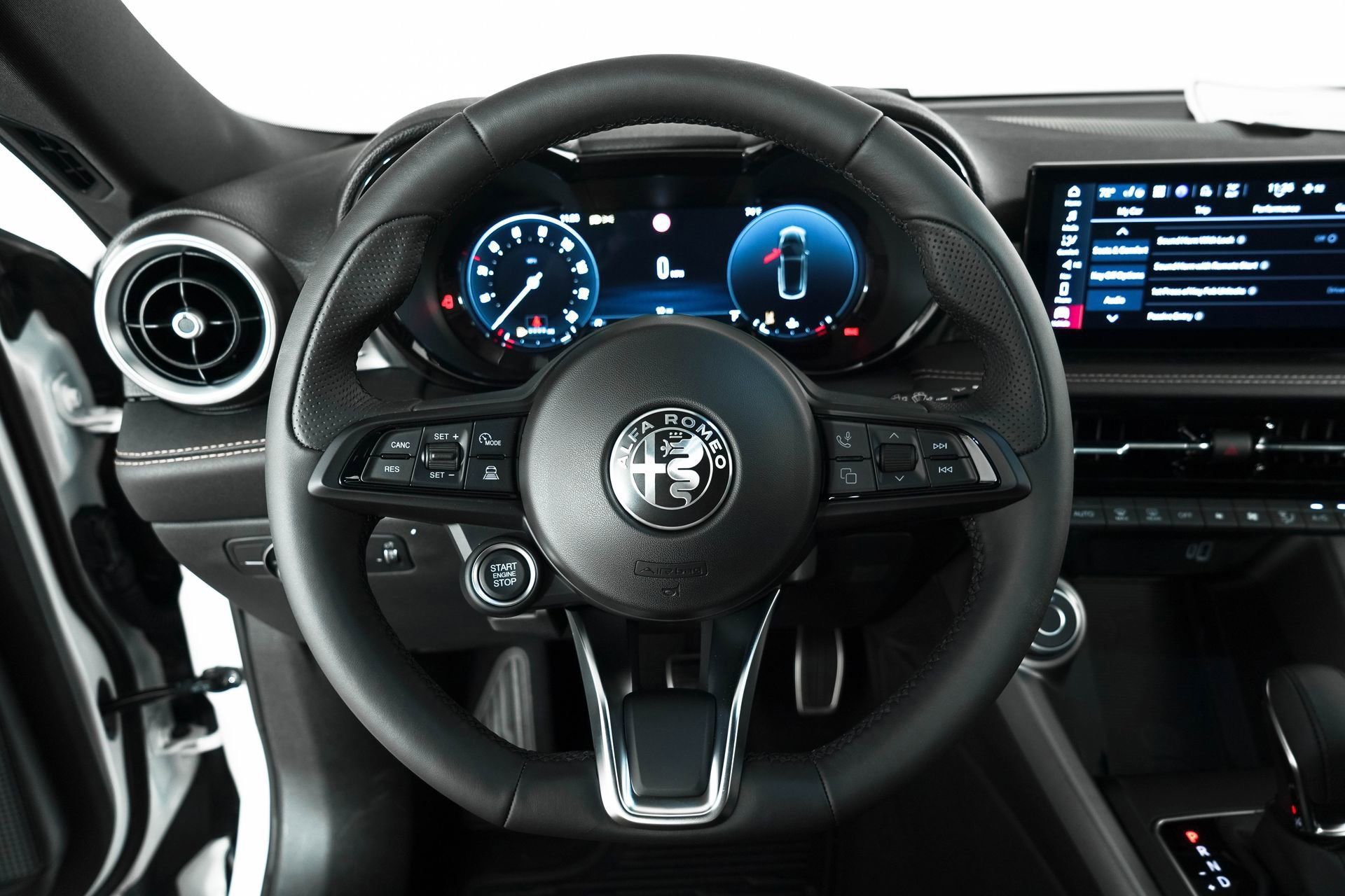 New 2025 Alfa Romeo Tonale AWD/4WD image 21