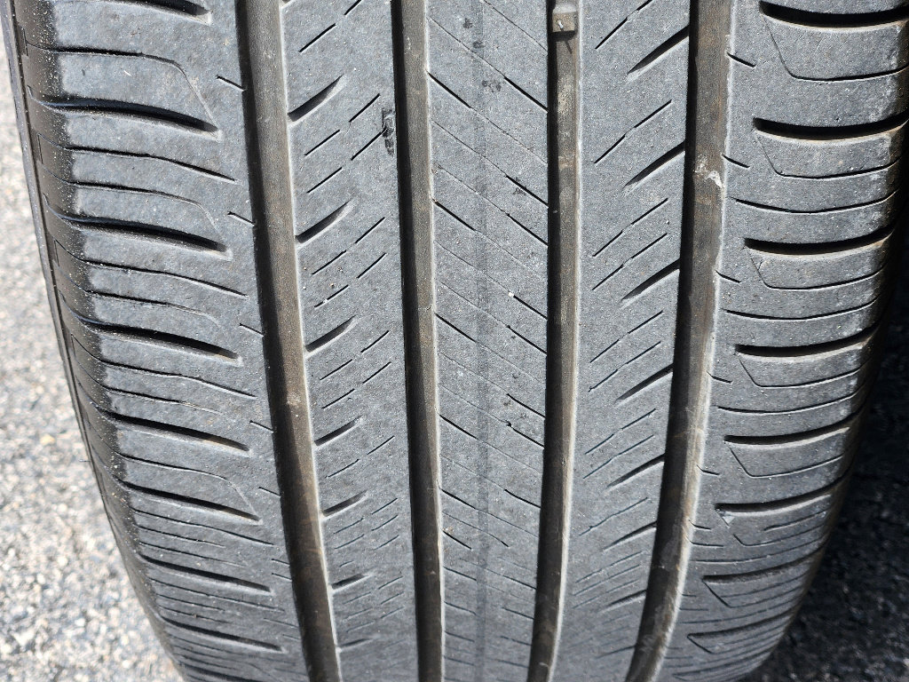 Used 2023 Ford Explorer XLT w/ Equipment Group 202A image 12