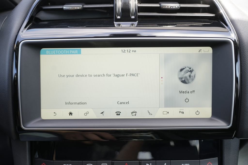 Used 2019 Jaguar F-PACE Premium image 63