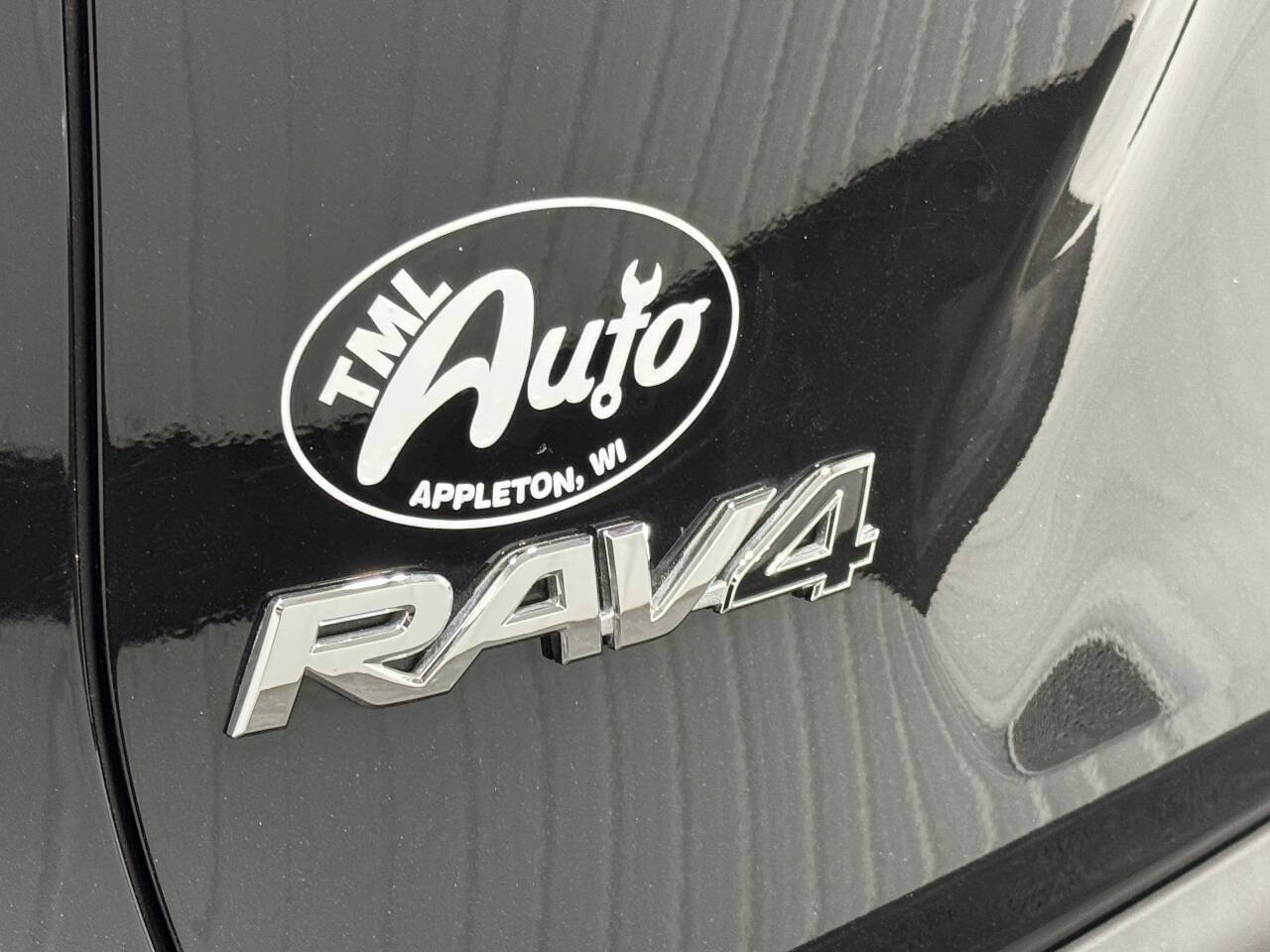 Used 2020 Toyota RAV4 Limited AWD/4WD image 7