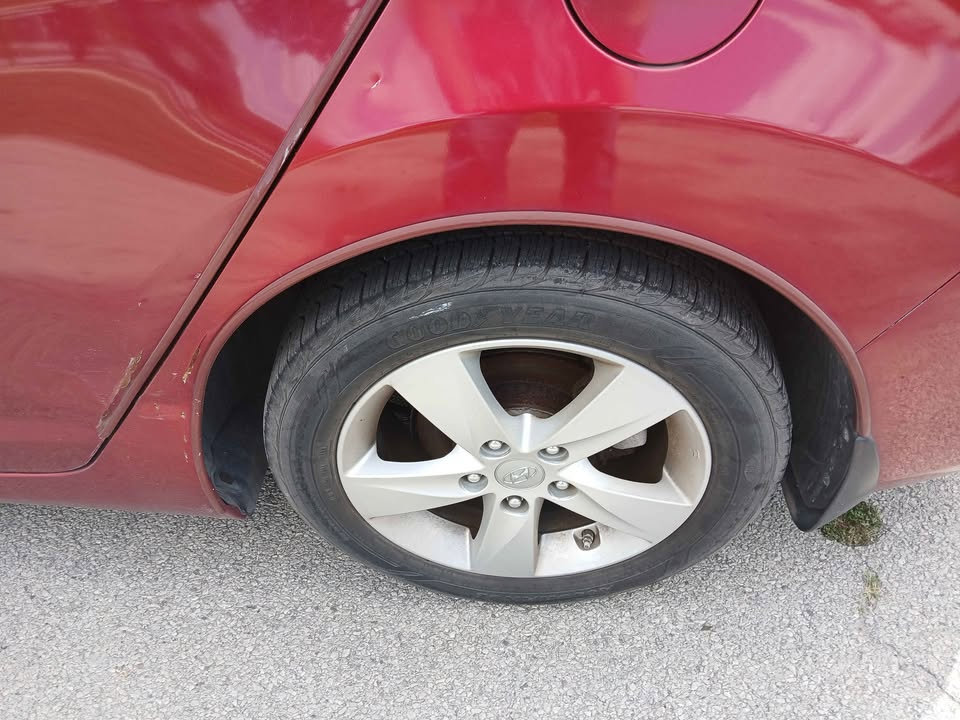 Used 2013 Hyundai Elantra GLS image 20