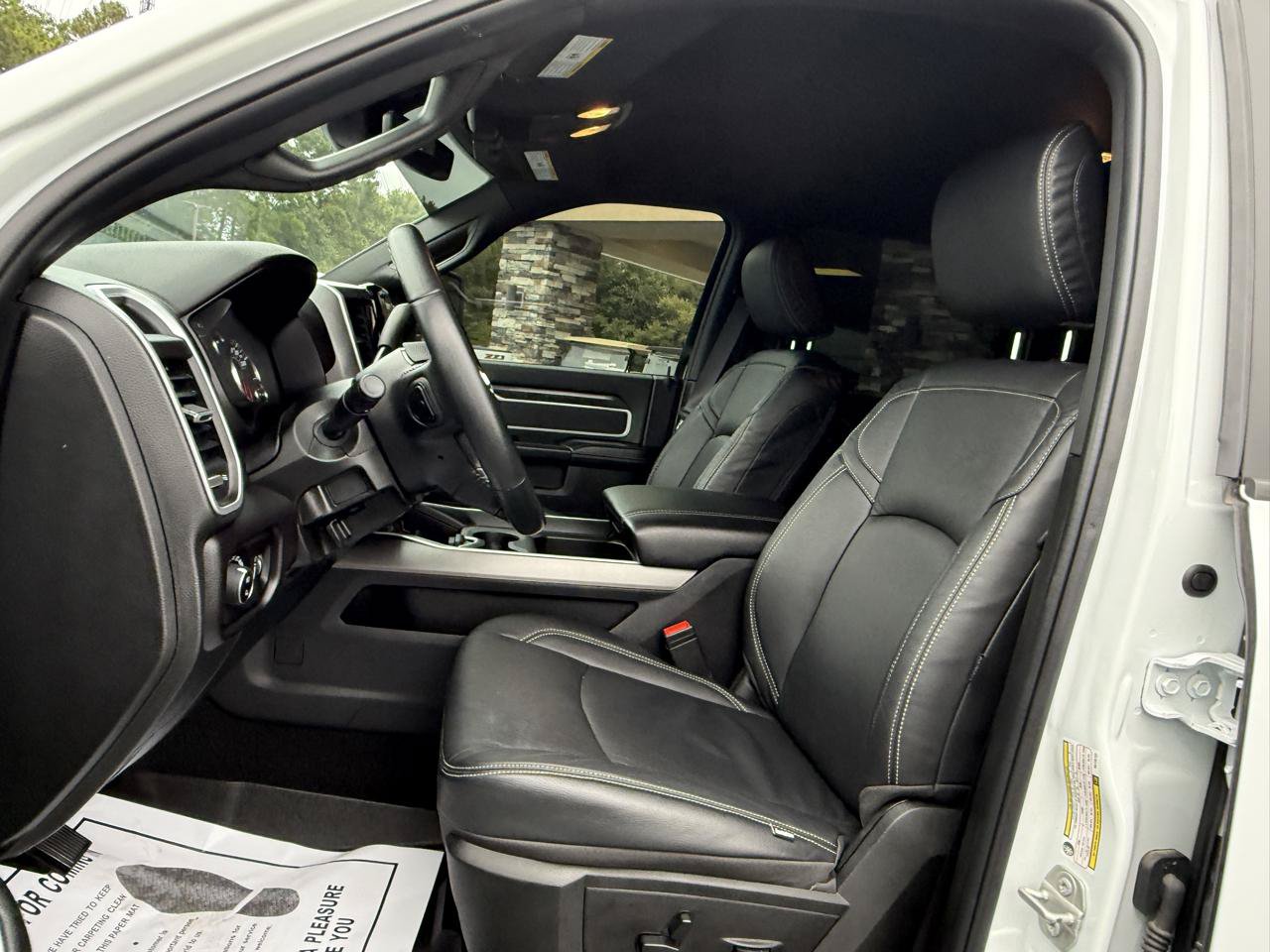 Used 2024 RAM 3500 Big Horn w/ Night Edition AWD/4WD image 11