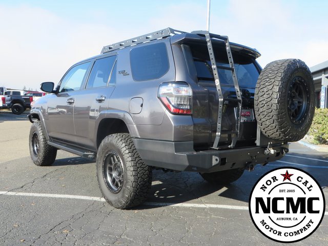 Used 2021 Toyota 4Runner TRD Off-Road Premium image 3