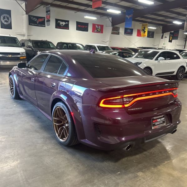 Used 2022 Dodge Charger SRT Hellcat w/ Harman/Kardon Audio Group image 3
