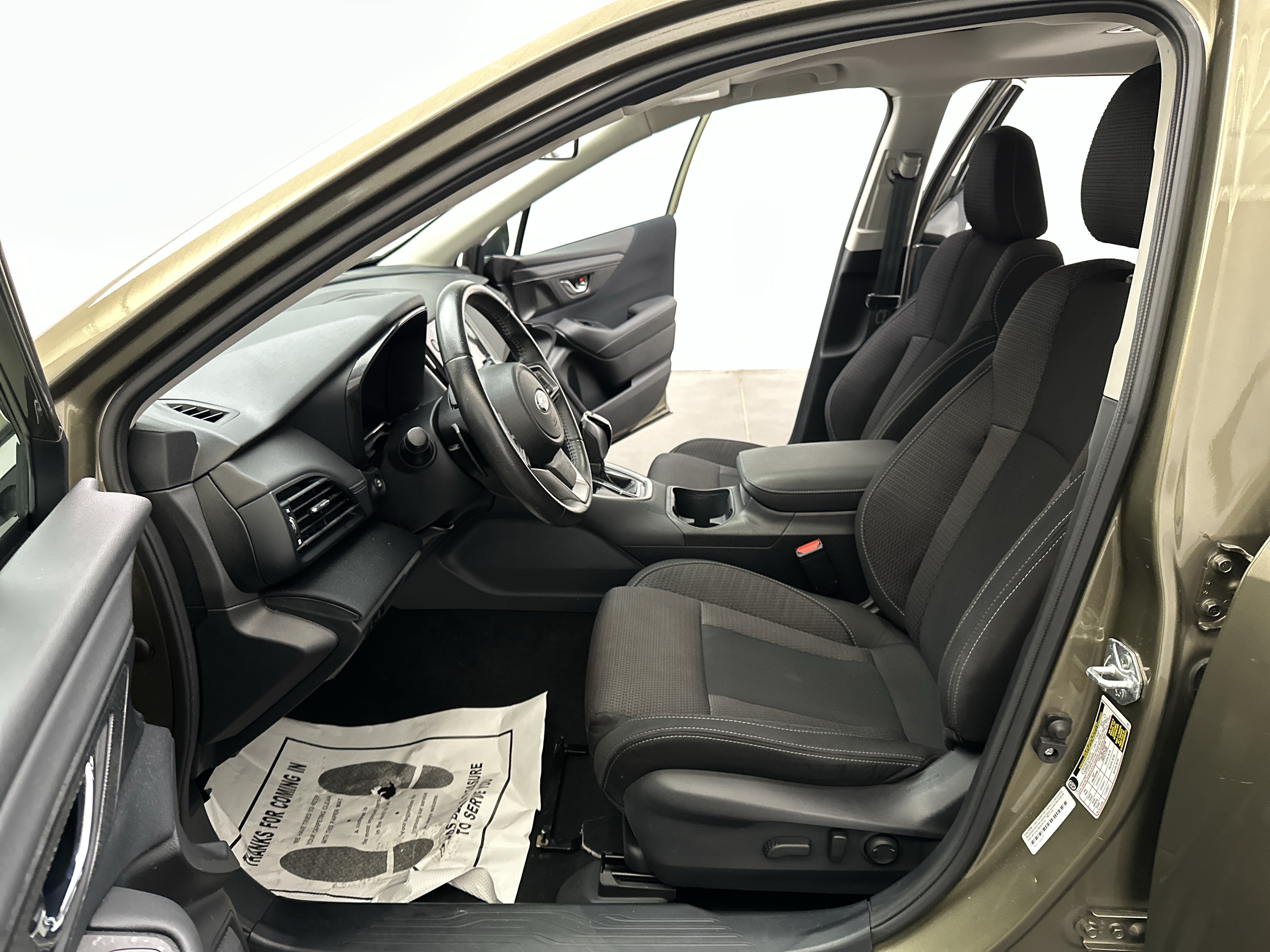 Used 2024 Subaru Outback Premium AWD/4WD image 16