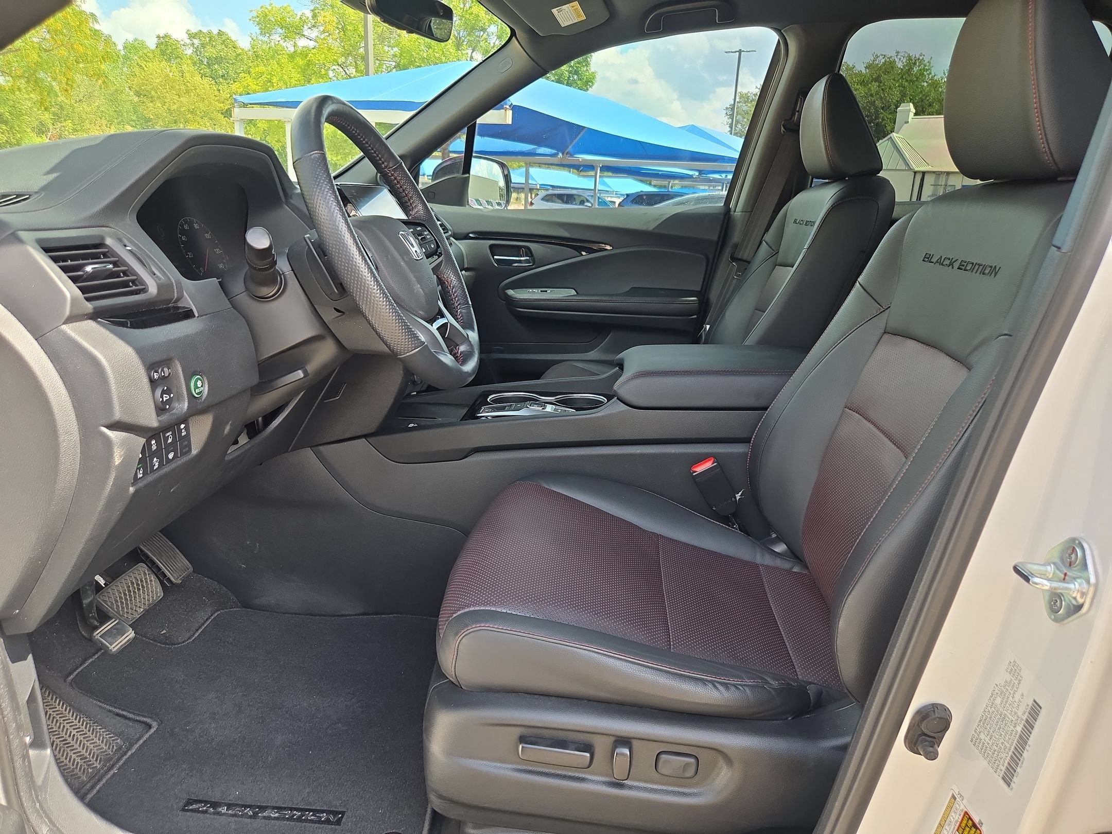 Used 2024 Honda Ridgeline Black Edition image 9