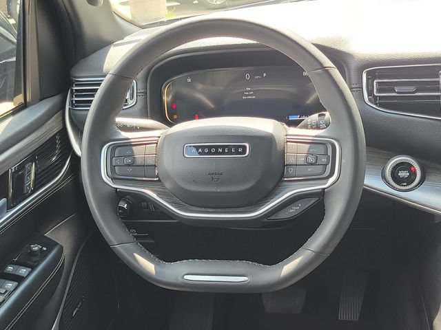 Used 2024 Jeep Wagoneer Series II AWD/4WD image 27