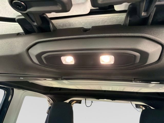 Used 2025 Jeep Wrangler Sport S image 30