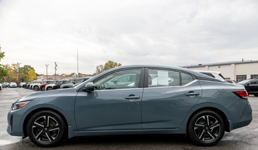 Used 2024 Nissan Sentra SV w/ All-Weather Package FWD image 9