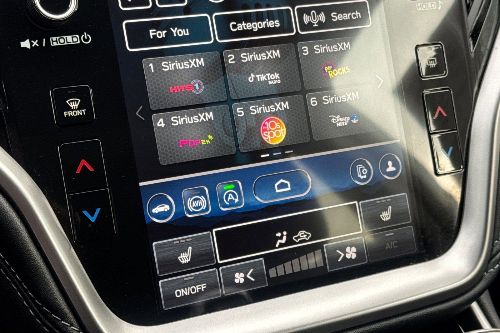 Used 2025 Subaru Outback Premium image 24