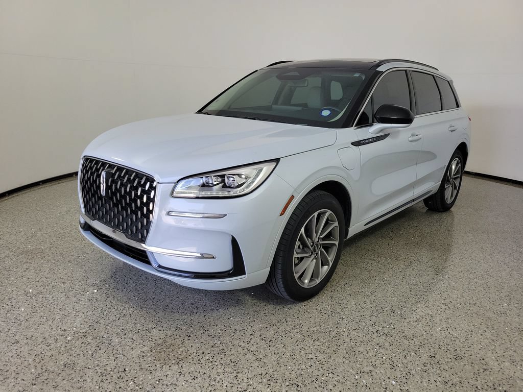 Certified 2025 Lincoln Corsair Grand Touring AWD/4WD image 2
