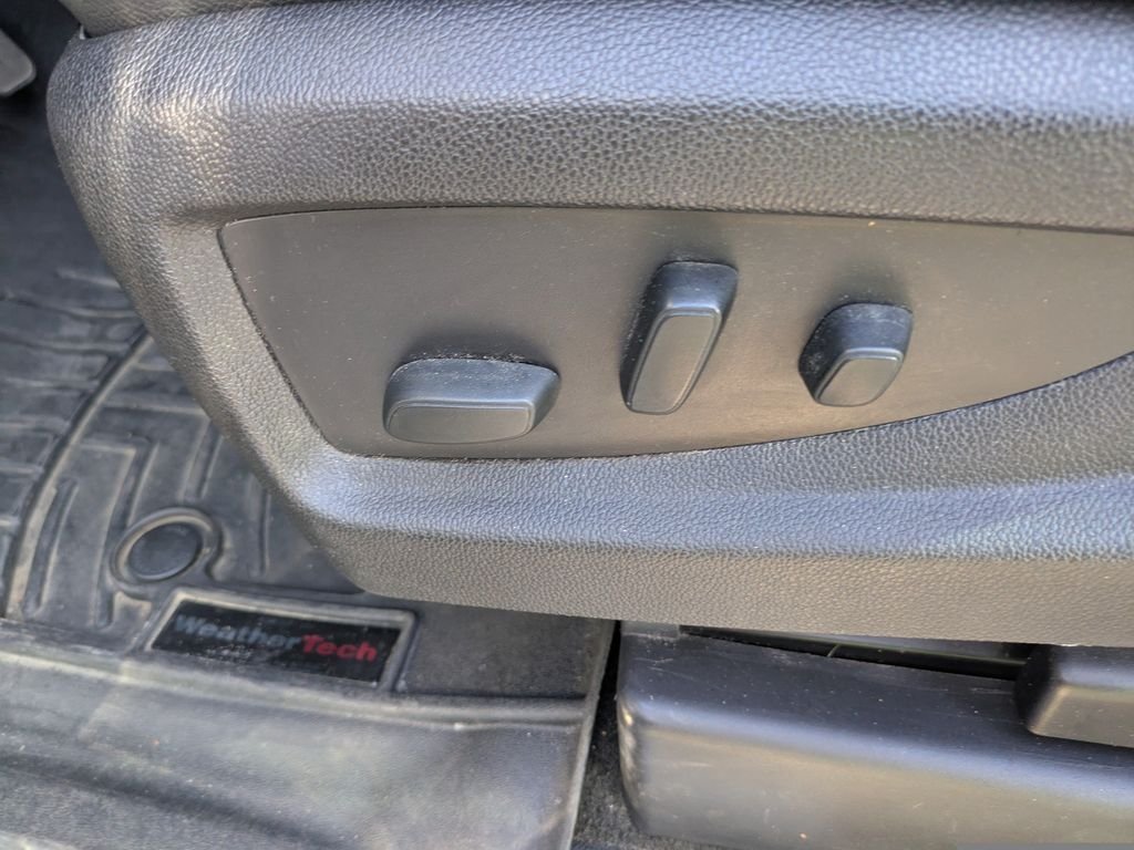 Used 2017 GMC Yukon XL SLT AWD/4WD image 22