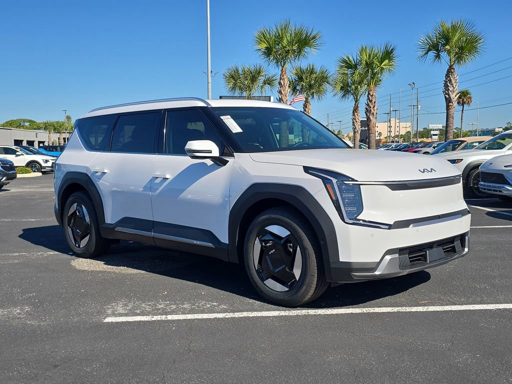New 2026 Kia EV9 Wind image 2