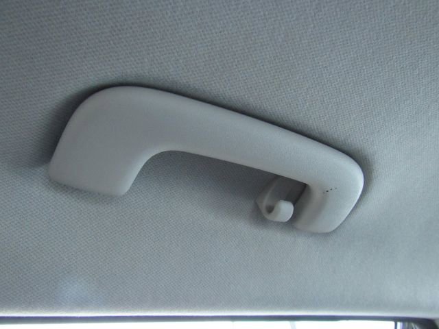 Used 2022 Kia Niro EX image 31