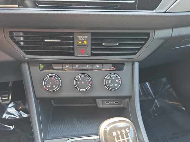 Certified 2023 Volkswagen Jetta Sport FWD image 17