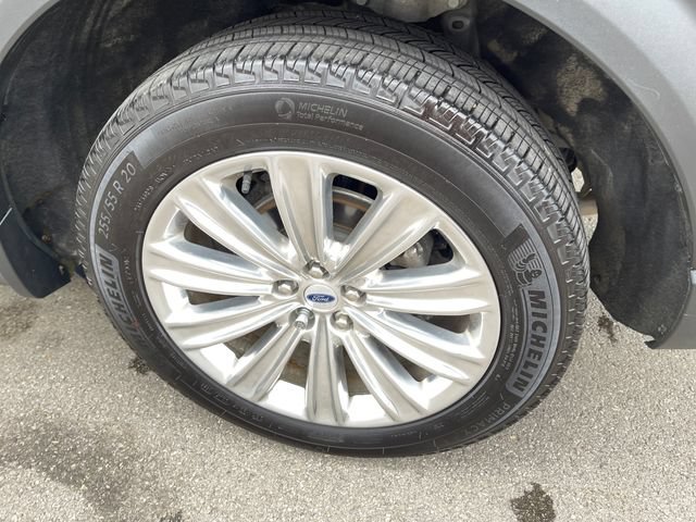 Used 2024 Ford Explorer Limited w/ Limited Technology Package AWD/4WD image 47