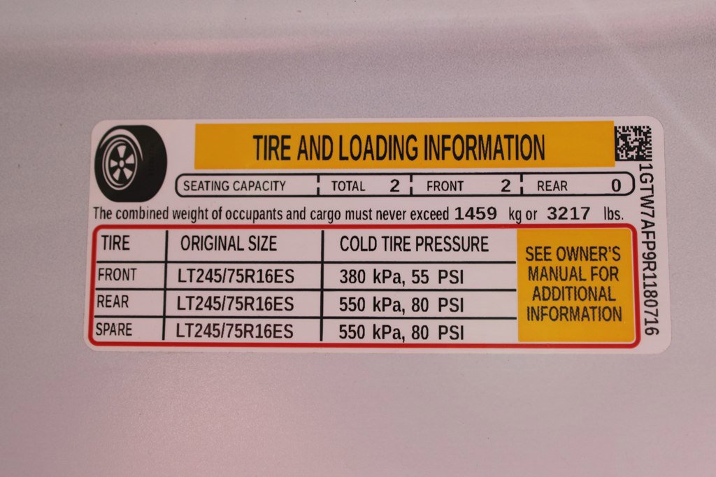 Used 2024 GMC Savana 2500 w/ Driver Convenience Package image 39