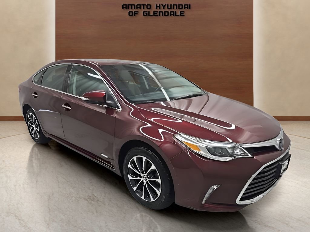 Used 2017 Toyota Avalon XLE Plus image 8