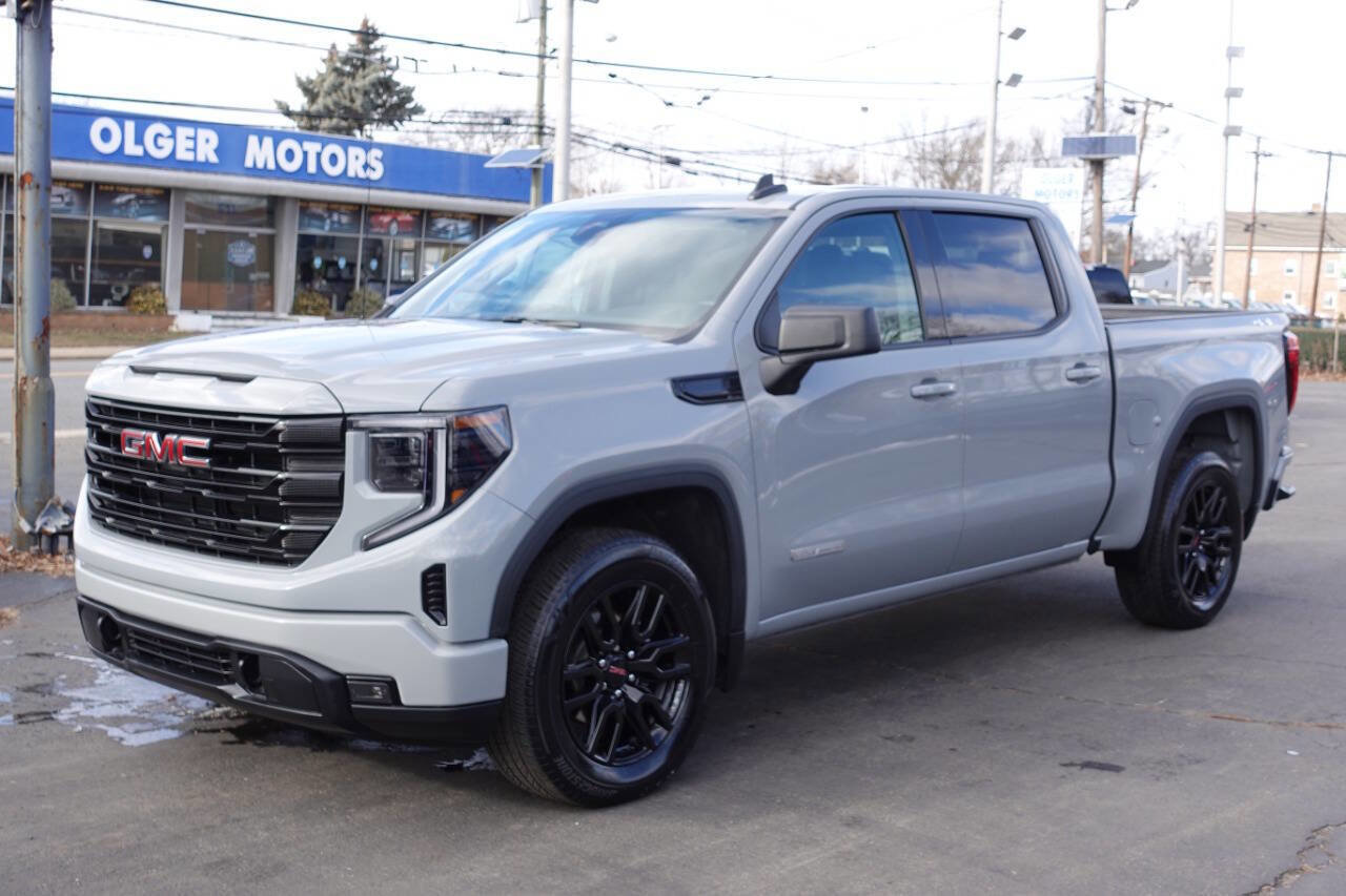 Used 2024 GMC Sierra 1500 Elevation AWD/4WD image 2
