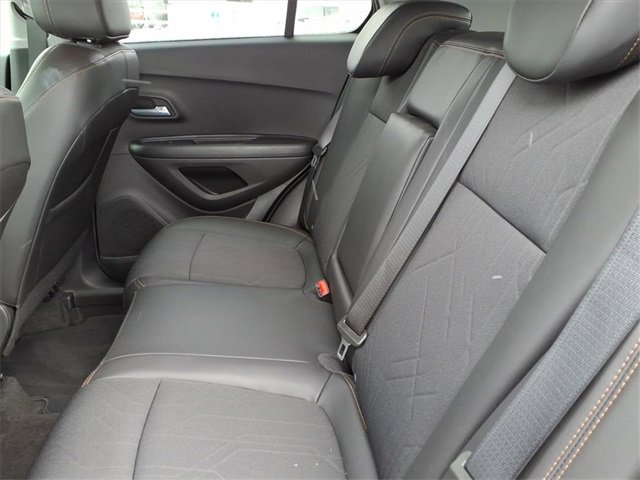 Used 2022 Chevrolet Trax LT w/ Driver Confidence Package image 11