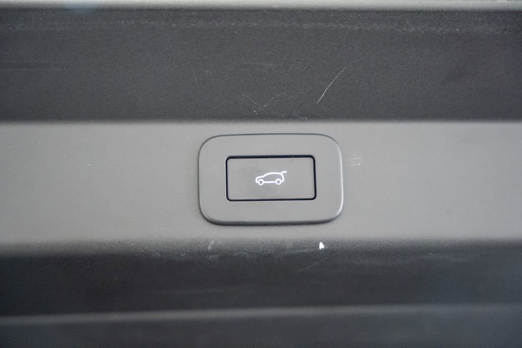 Used 2023 Land Rover Range Rover Sport SE image 11