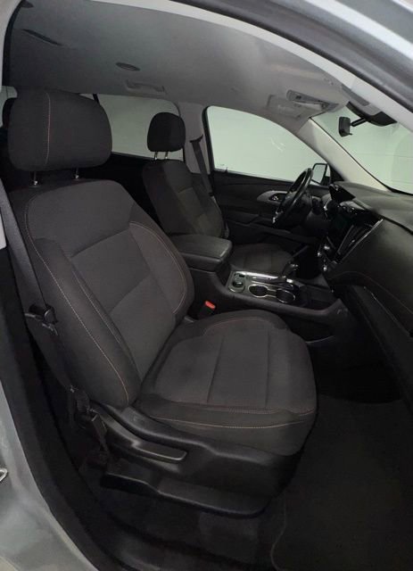 Used 2019 Chevrolet Traverse LT image 18