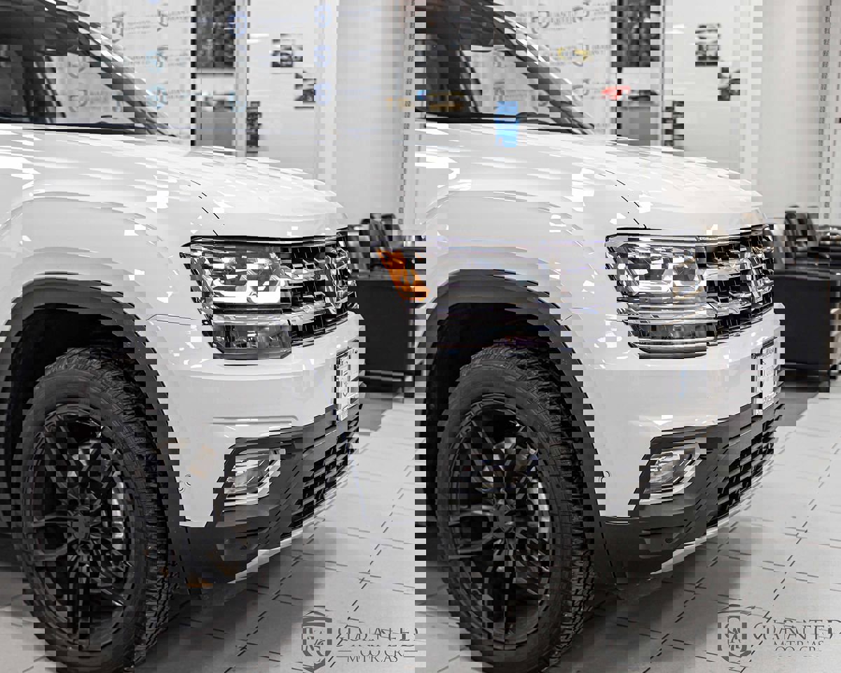 Used 2019 Volkswagen Atlas SEL Premium image 3