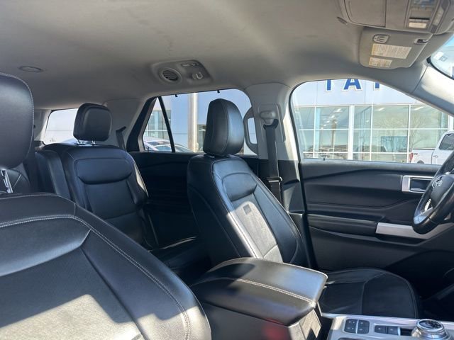 Used 2021 Ford Explorer Limited w/ Equipment Group 301A image 8